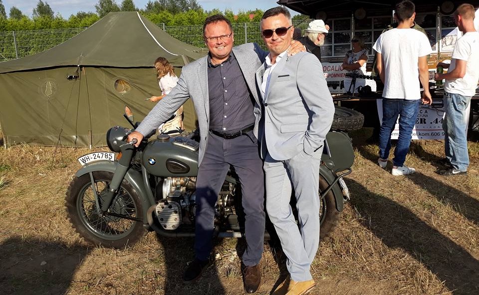 Przedstawiciele SLD na festynie w Gowarczowie